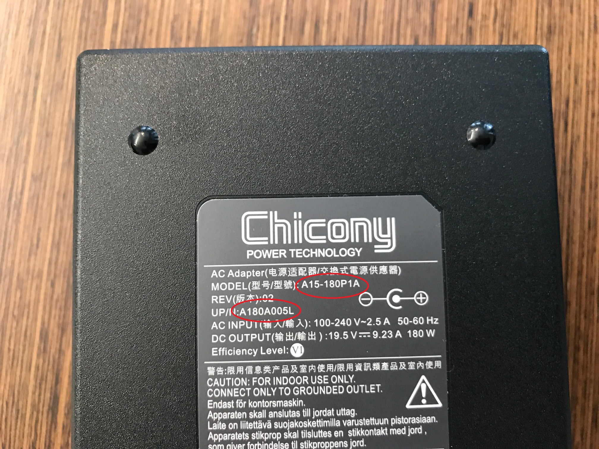 Laptop Lädt Nicht Mehr Trotz Netzteil Netzteil Stecker passt nicht - trotz richtiger Produkt-Nummer !? - Wie