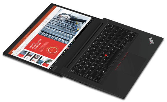ThinkPad E495 mit flach abgeklapptem Display